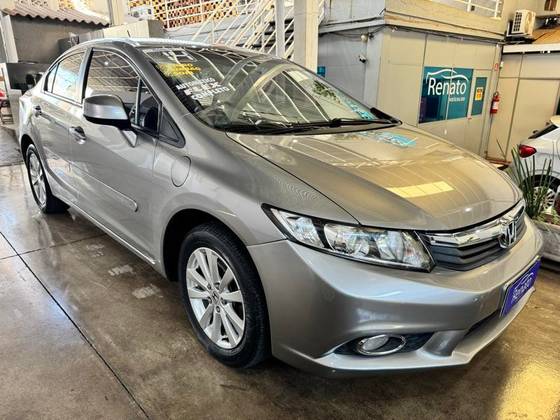HONDA CIVIC 1.8 LXS 16V FLEX 4P AUTOMÁTICO